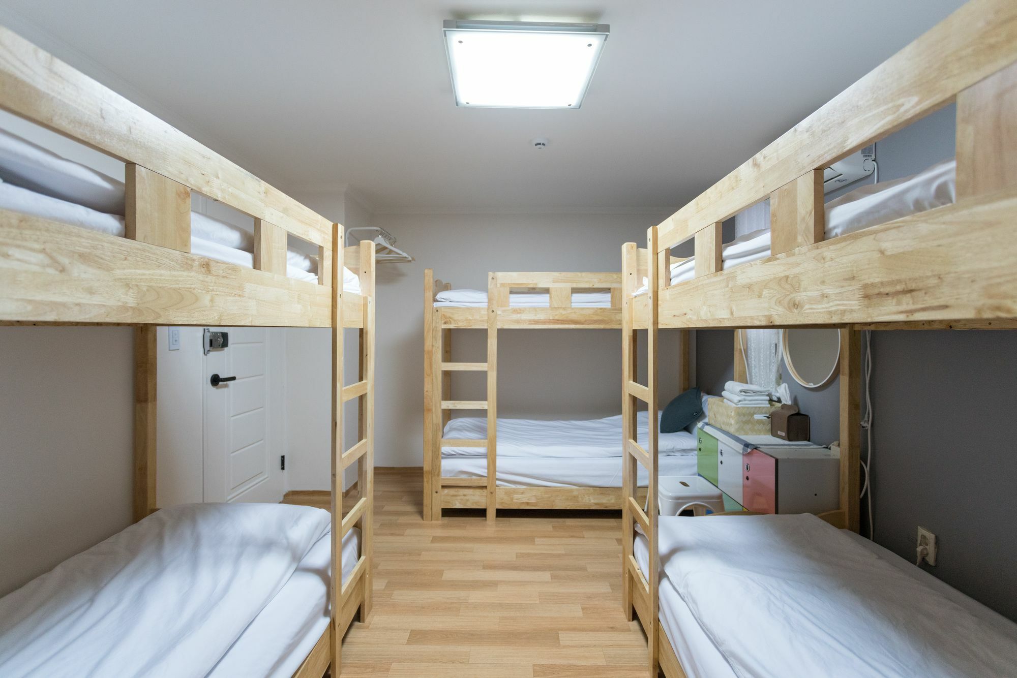 Hotel Mono House Hongdae 2 2*