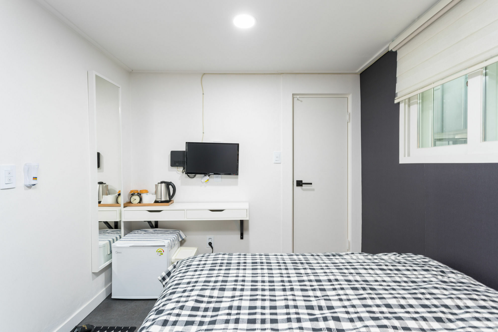 Mono House Hongdae 2 Hotel 2*