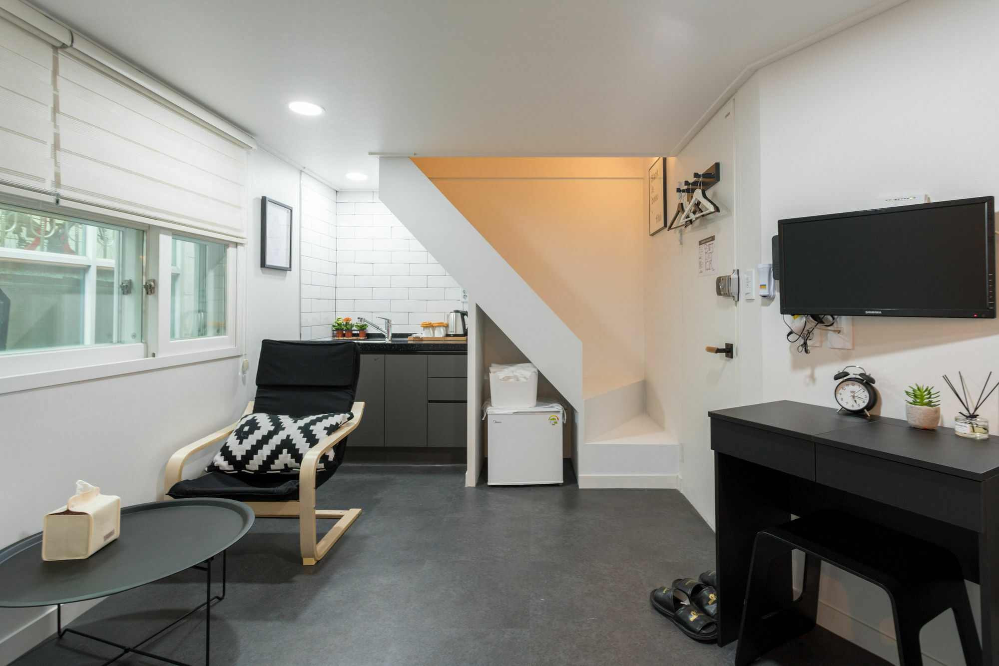 Mono House Hongdae 2 Hotel 2*